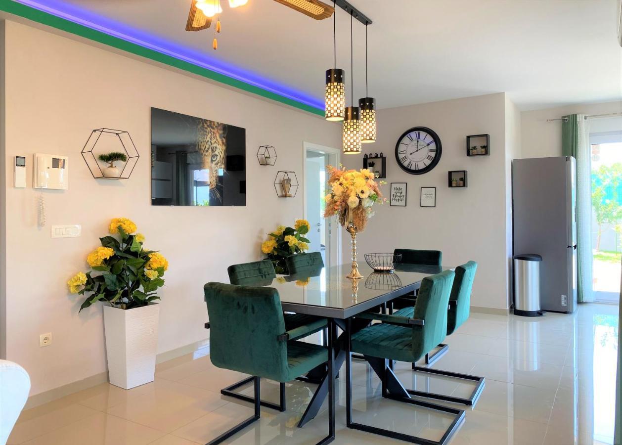Lux Apartment Sea Shell With Jacuzzi 马卡尔斯卡 外观 照片