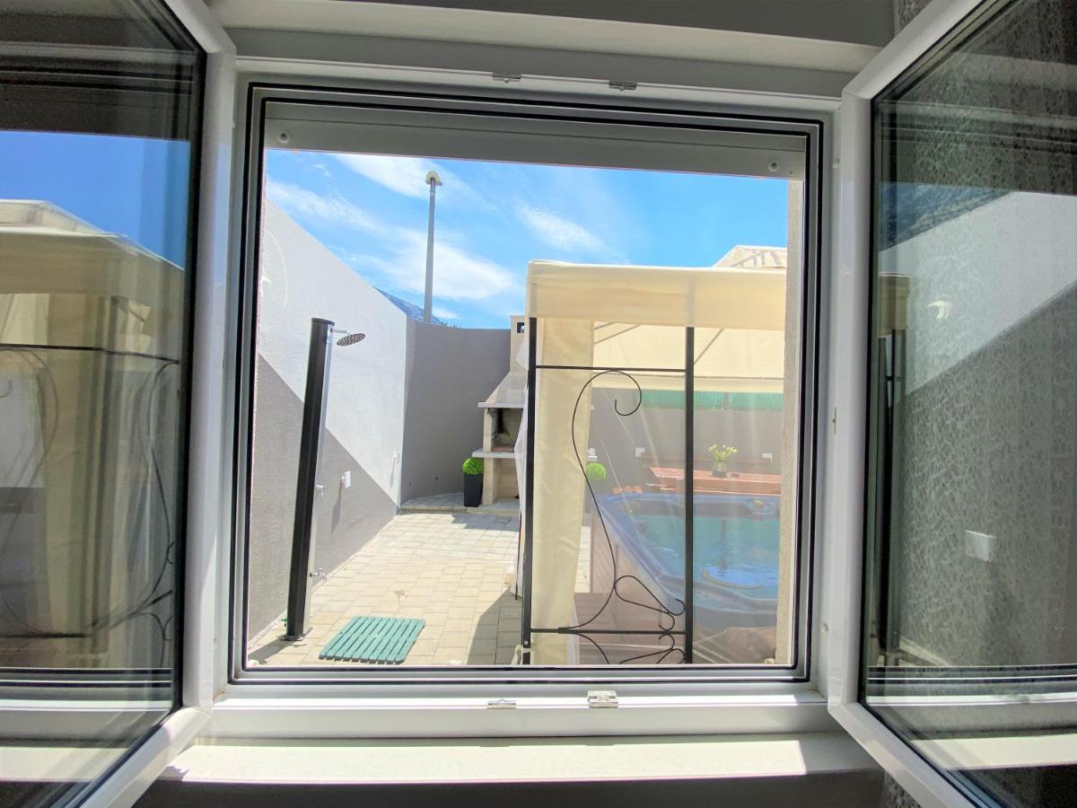 Lux Apartment Sea Shell With Jacuzzi 马卡尔斯卡 外观 照片
